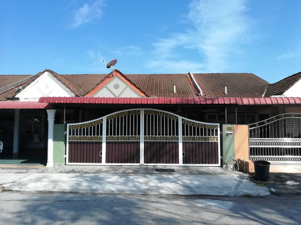 AZS HOMESTAY