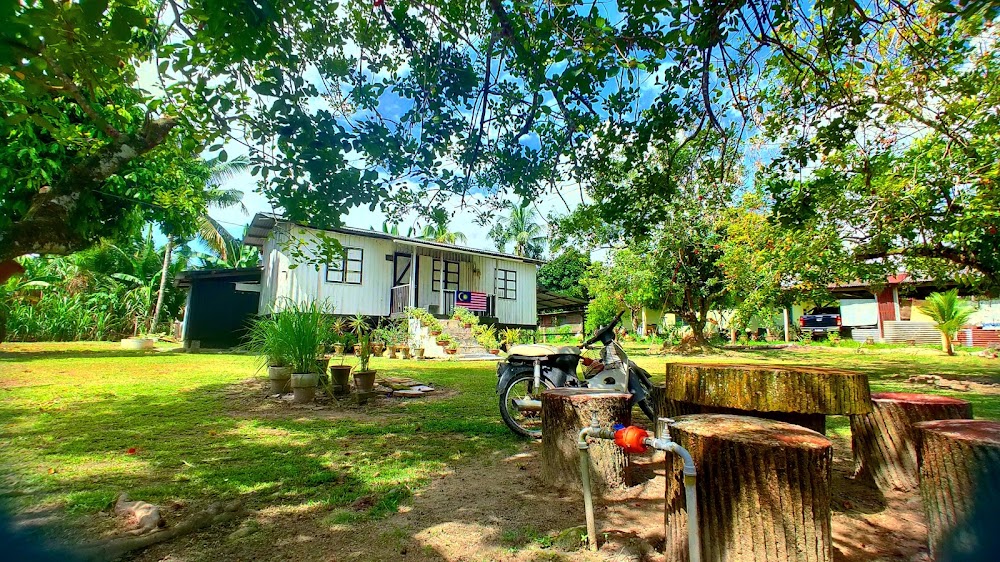 Homestay Kampung Rumah Putih Amy Cikyah