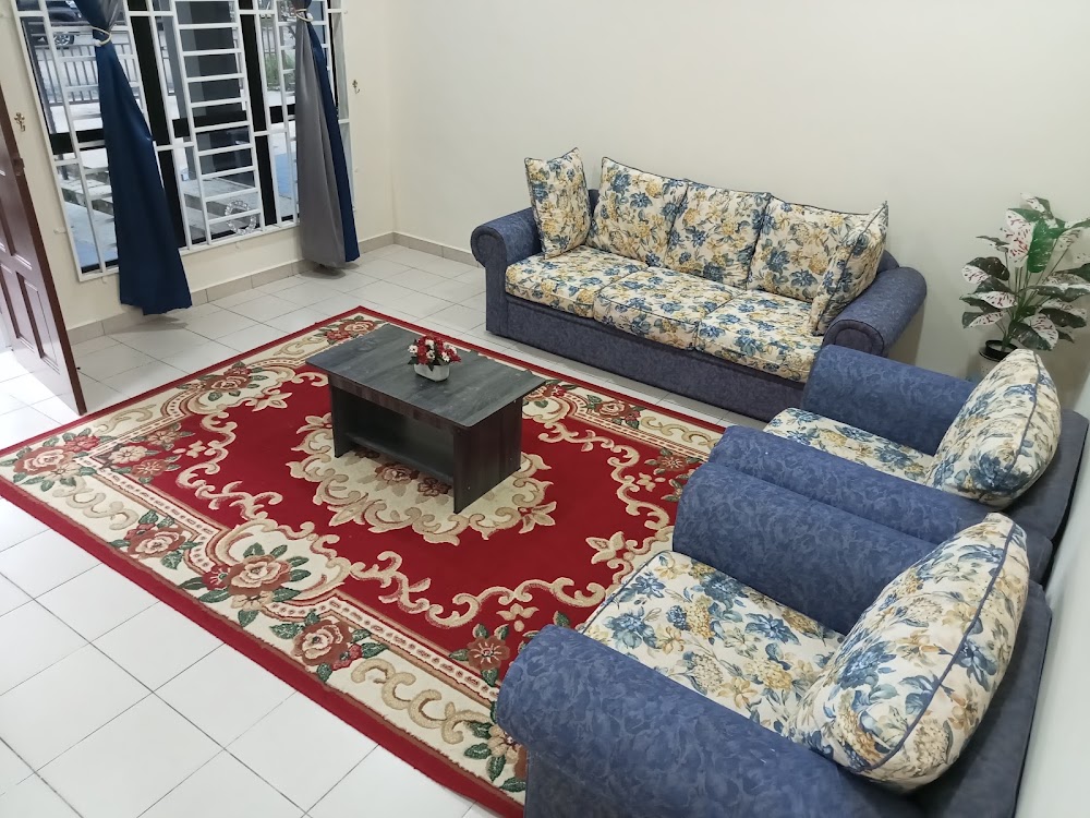 HOMESTAY KAK ZAH