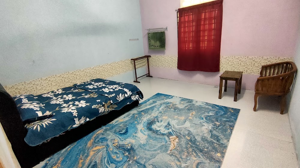 KAK LONG HOMESTAY