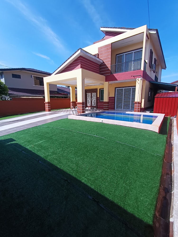 Homestay private pool Loveville Manjoi