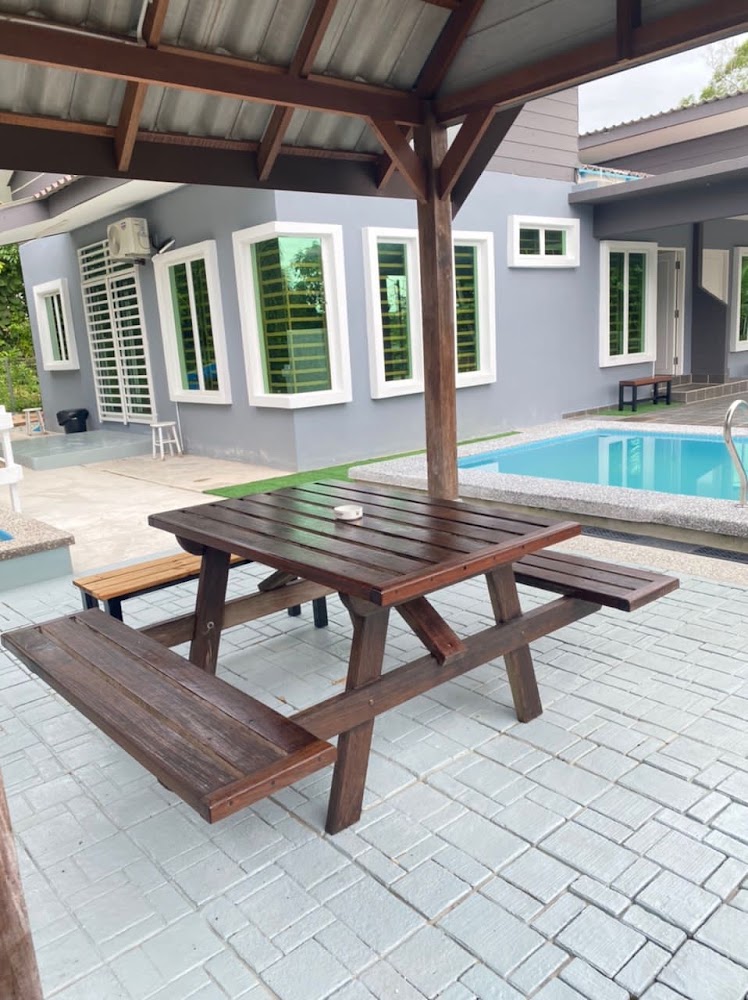 Luv Villa Homestay & Pool