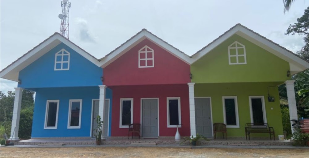 Casa Warna Warni Pasir Salak Homestay