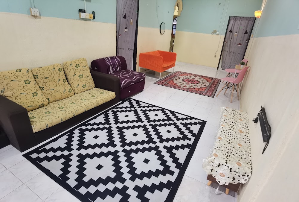 HOMESTAY KELUARGA