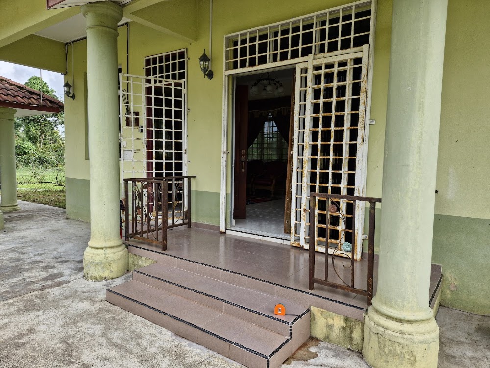 HOMESTAY KETEREH(Nur Iman)