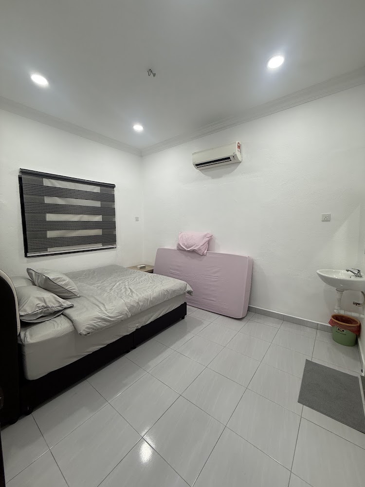 HAPPY GUEST HOUSE TAMAN COWIN(NIBONG TEBAL) 开心民宿 TAMAN COWIN(高渊)