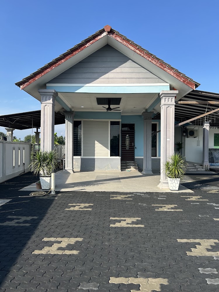 HOMESTAY VILLA NAJEEHAH