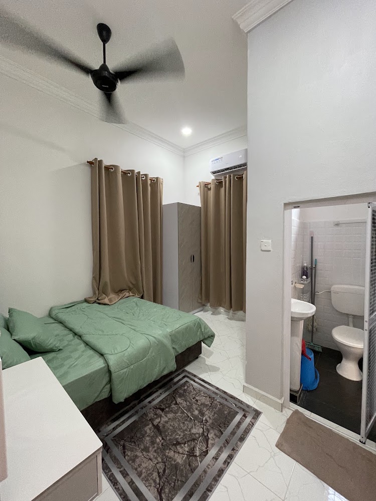 Adik E homestay tok bali