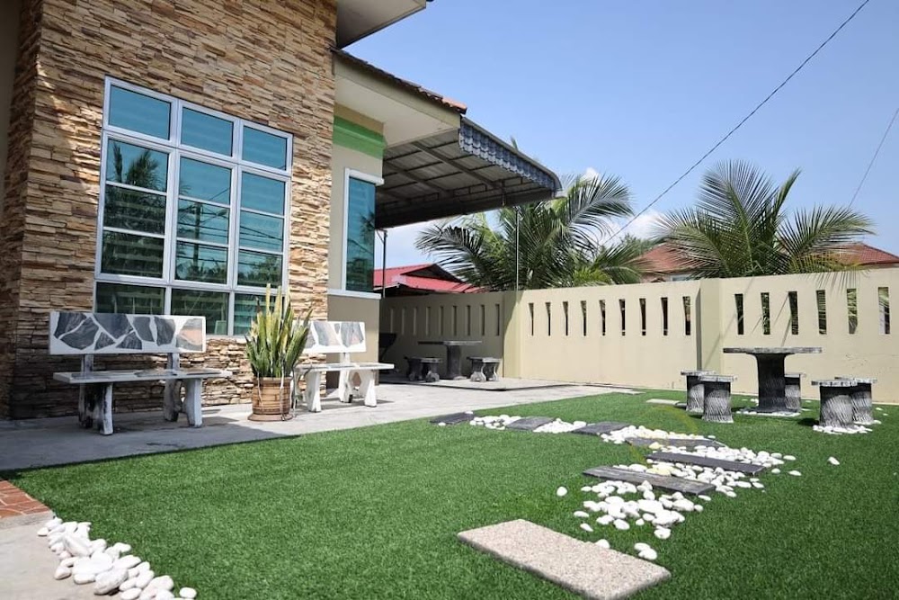AsdiaGrande Homestay & Events Place