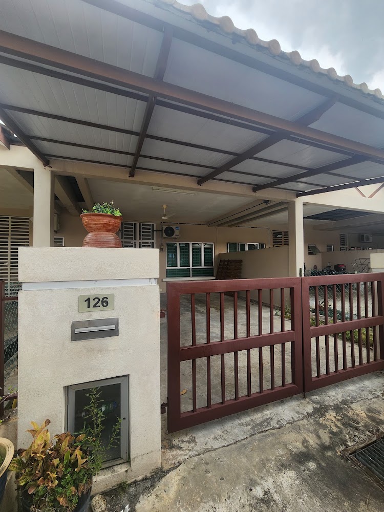 Dirgahayu Homestay 2.0 - Nuri