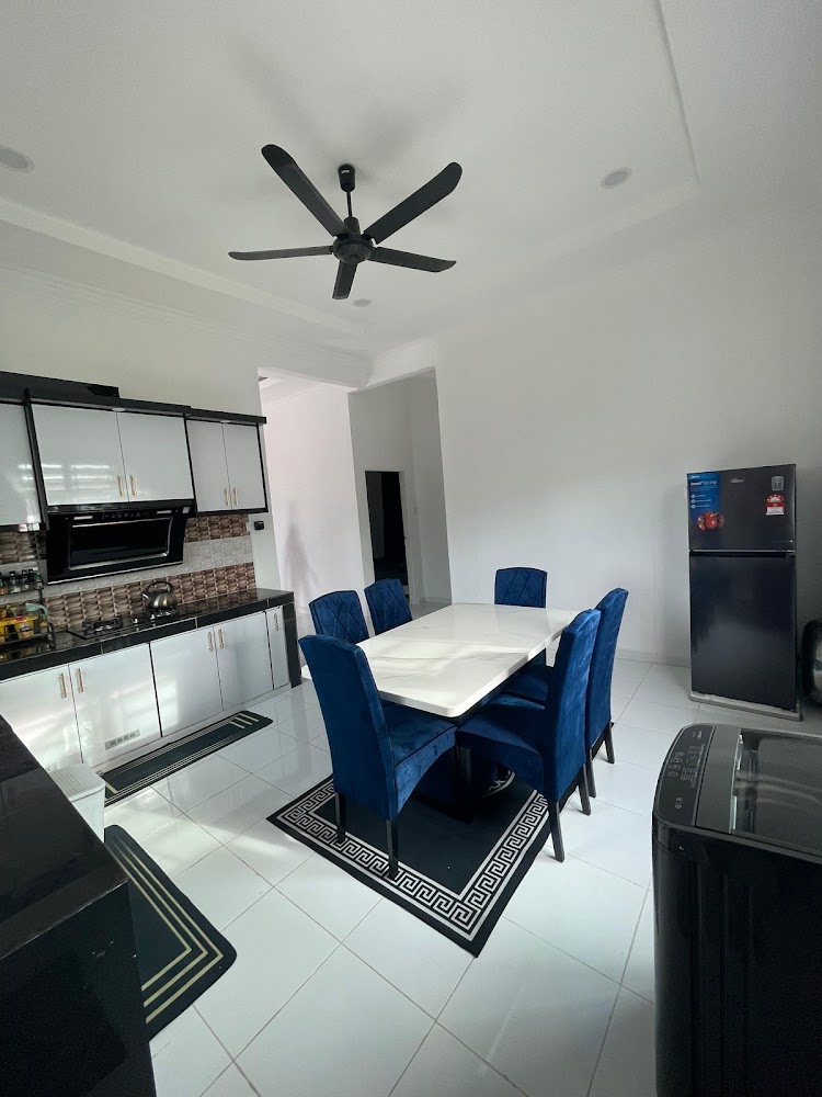 AL HAQ HOMESTAY