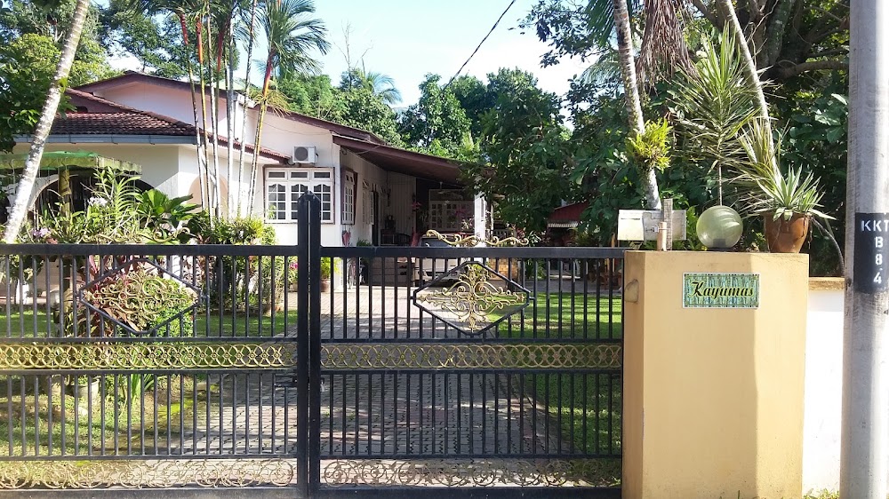 Kayumas Homestay