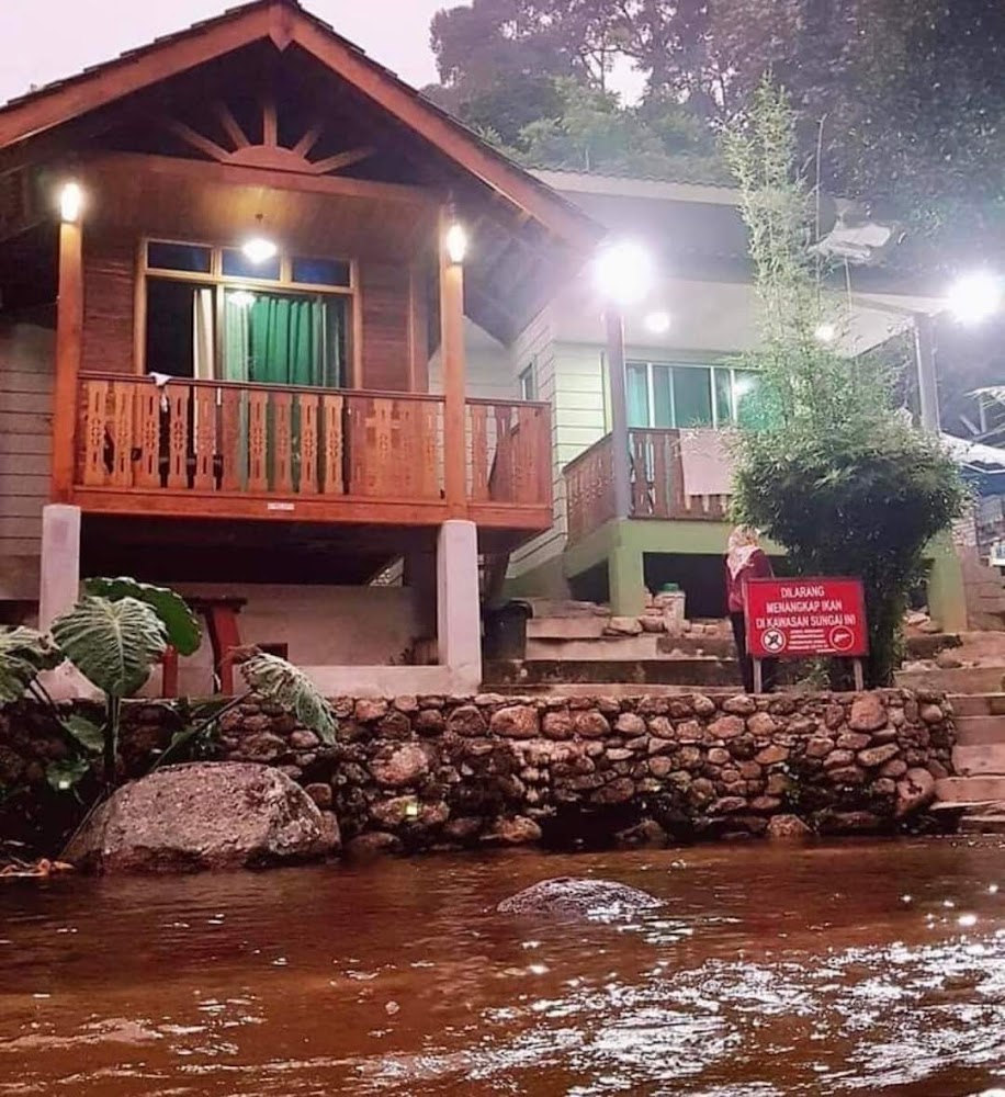 Rumah Sungai