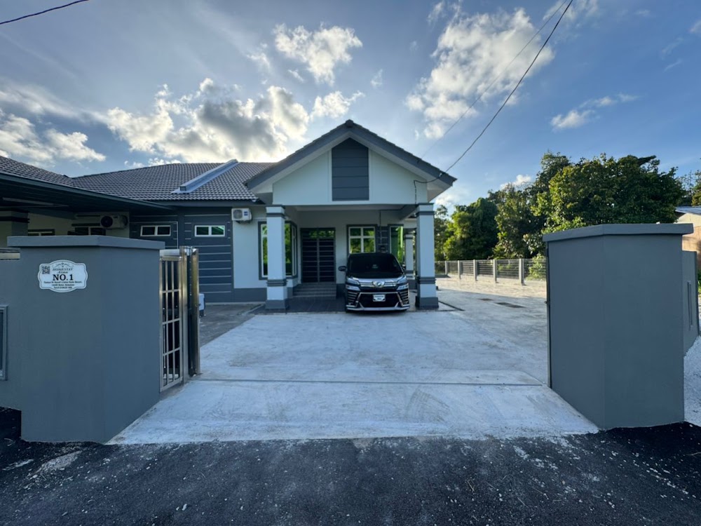 Homestay Aina