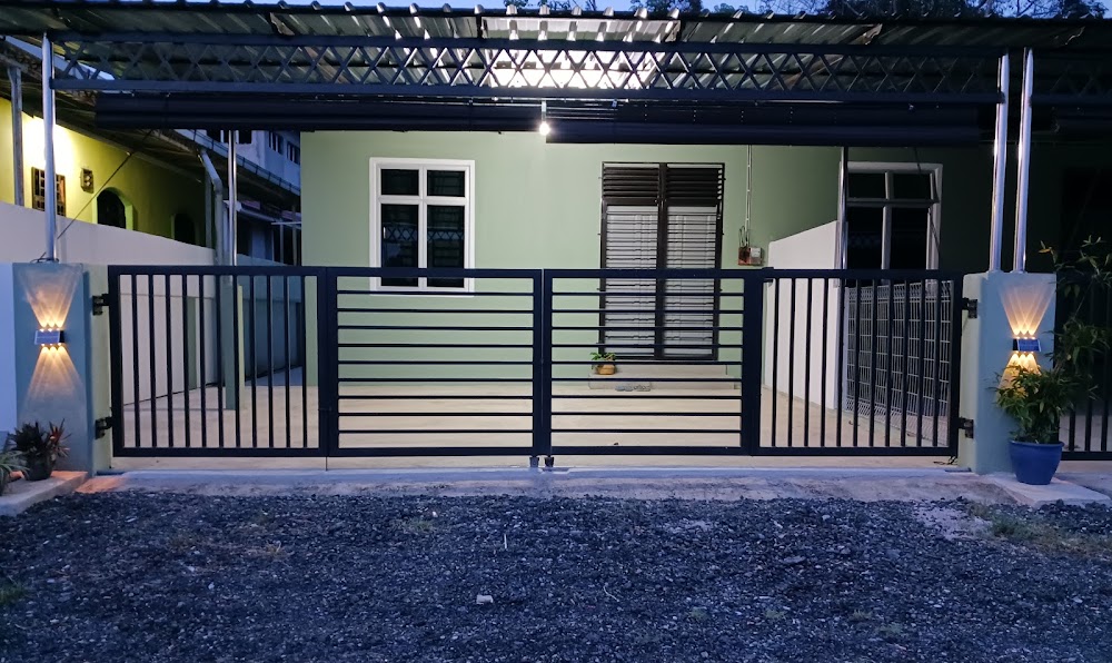 KHALISH HOMESTAY KOTA BHARU