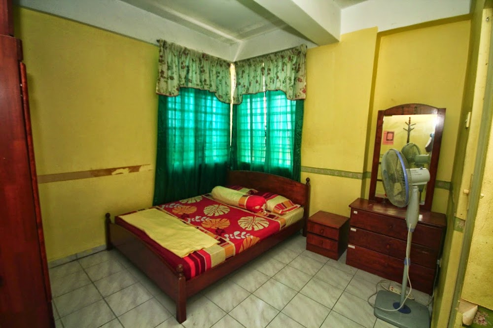 RUMAISA ROOM RENTAL