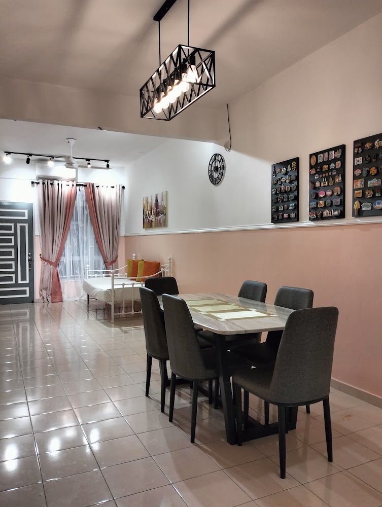 SinggahSana Homestay