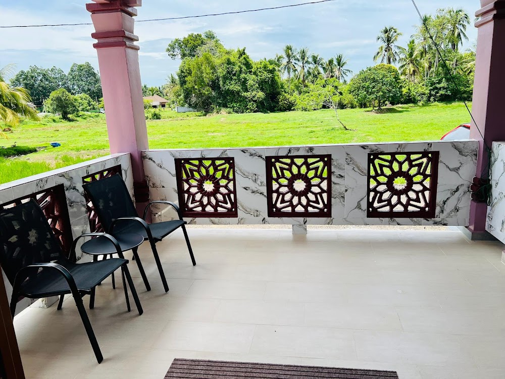 Eliena Homestay 2