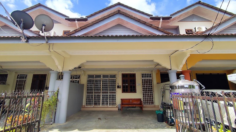 HARMONI HOMESTAY